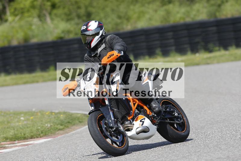 /Archiv-2025/09 22.04.2025 Cornu Master School ADR/gruen-vert/16